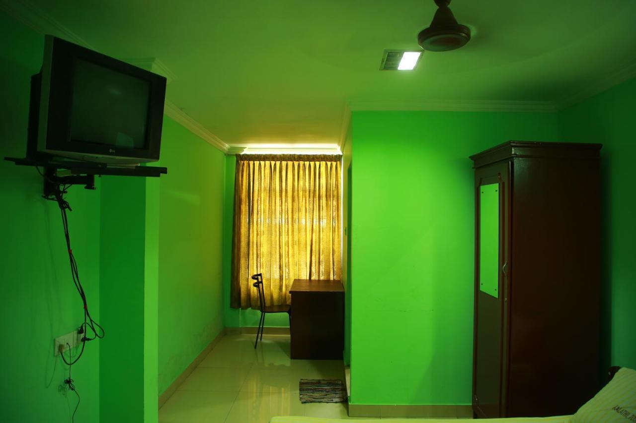 Kalathil Tourist Home Kunnamkulam Kültér fotó